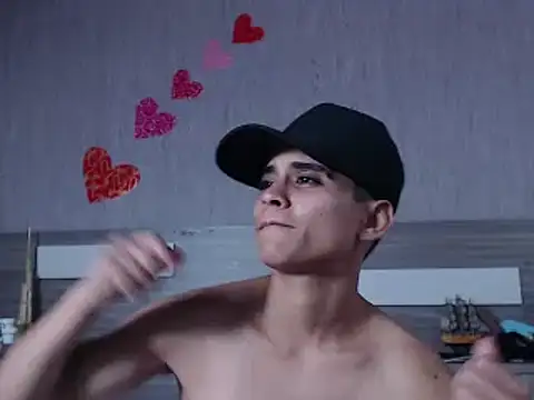 Liiamthompson online show from 20, 2, 2025