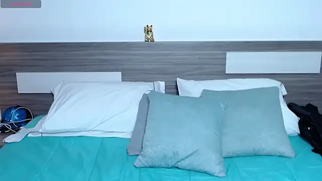 Liiamthompson online show from 10, 2, 2026