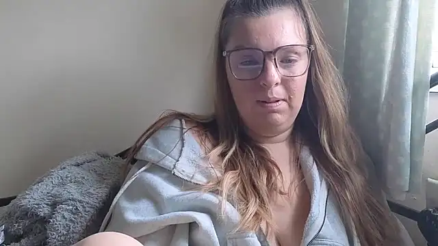 Demi WelshX online show from 15, 10, 2025