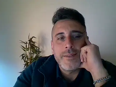 Snapshot of 66MA69 chatting on 24, 2, 2025 66MA69 online show from 24, 2, 2025