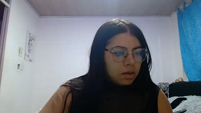 Snapshot of viccky_vick chatting on 19, 7, 2026 viccky vick online show from 19, 7, 2026