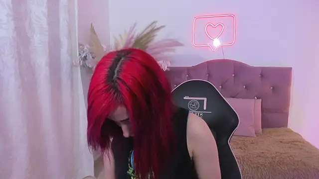 palmerfox tay online show from 8, 10, 2025