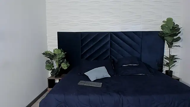 Alexa vandercloude online show from 10, 2, 2025