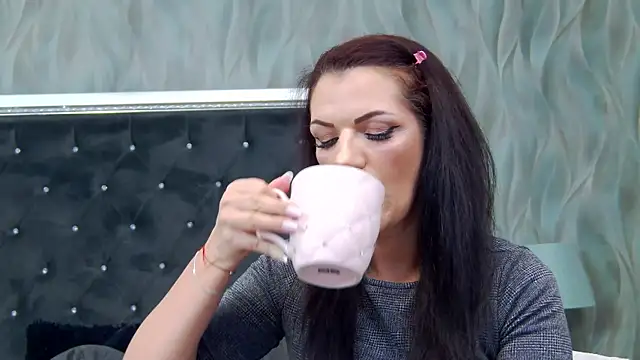 LissaAnn online show from 18, 3, 2025