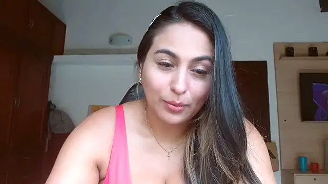 Snapshot of dulcehot_1502 chatting on 29, 10, 2025 dulcehot 1502 online show from 29, 10, 2025