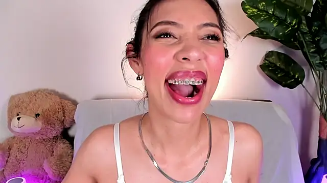 Miss veronicaa2 online show from 8, 5, 2026