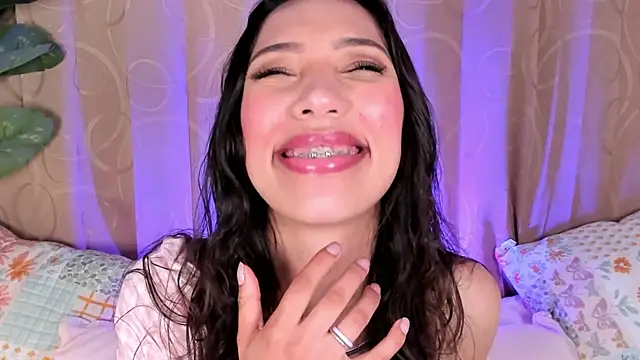 Miss veronicaa2 online show from 9, 6, 2026