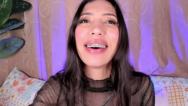 Miss veronicaa2 online show from 24, 6, 2026