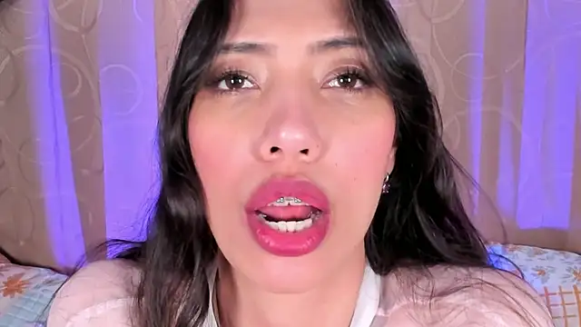 Miss veronicaa2 online show from 25, 6, 2026
