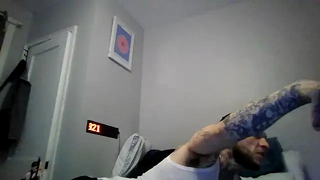 Snapshot of cruz815 chatting on 3, 6, 2026 cruz815 online show from 3, 6, 2026