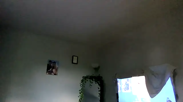 Snapshot of cruz815 chatting on 19, 6, 2026 cruz815 online show from 19, 6, 2026