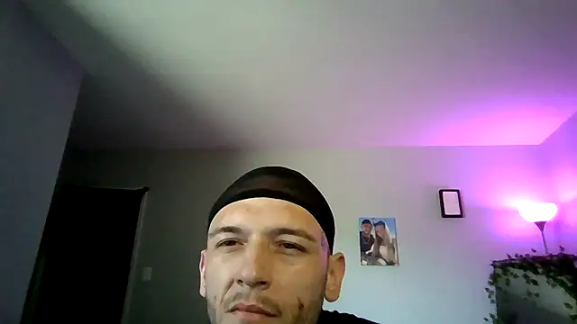 Snapshot of cruz815 chatting on 21, 6, 2026 cruz815 online show from 21, 6, 2026