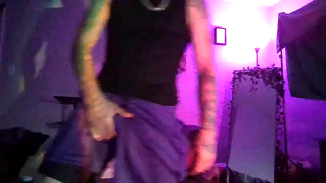 Snapshot of cruz815 chatting on 23, 6, 2026 cruz815 online show from 23, 6, 2026