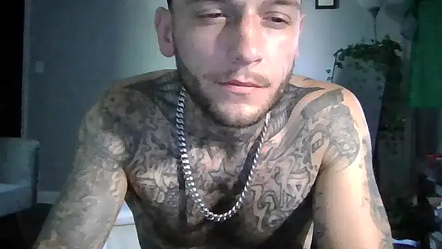 Snapshot of cruz815 chatting on 1, 7, 2026 cruz815 online show from 1, 7, 2026