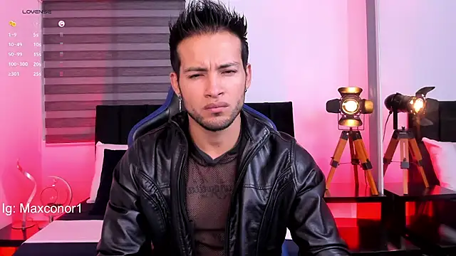 Max Conor1 online show from 10, 3, 2025