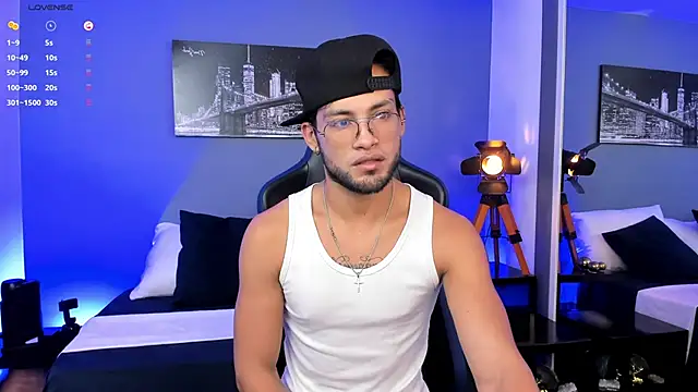 Max Conor1 online show from 13, 5, 2026