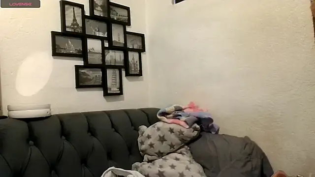 MirandaLatinaLovely online show from 14, 6, 2026