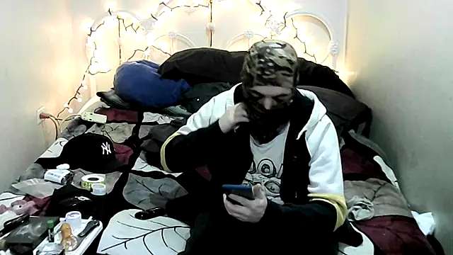 Snapshot of oliverfrommexico chatting on 21, 2, 2025 oliverfrommexico online show from 21, 2, 2025