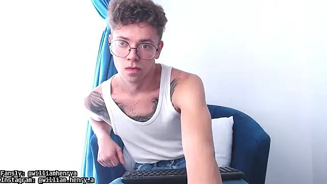 Snapshot of William_Henry_ chatting on 7, 2, 2025 William Henry  online show from 7, 2, 2025