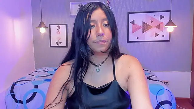 Nohemi louse online show from 22, 3, 2025