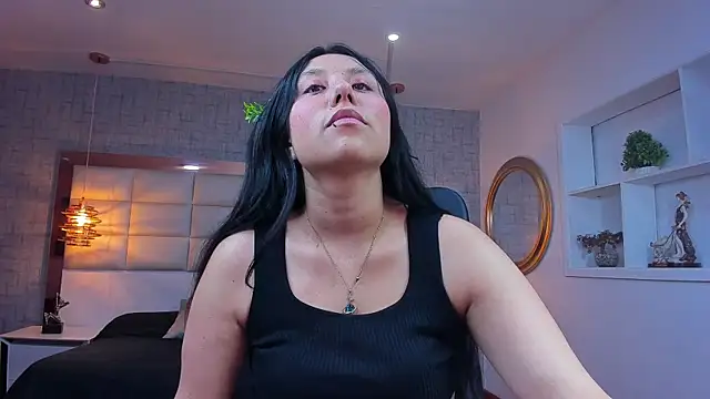 Nohemi louse online show from 29, 4, 2026