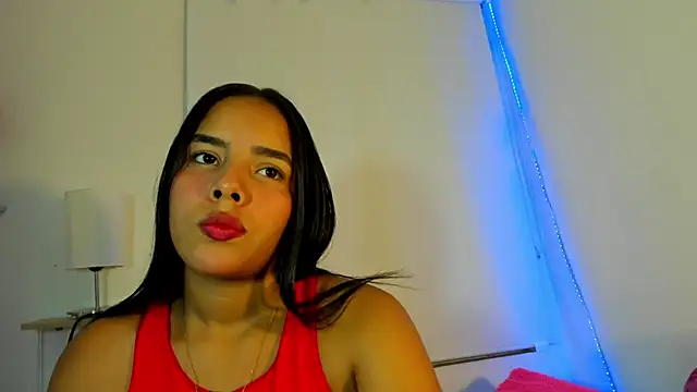 Roxy Stonee online show from 2, 12, 2025