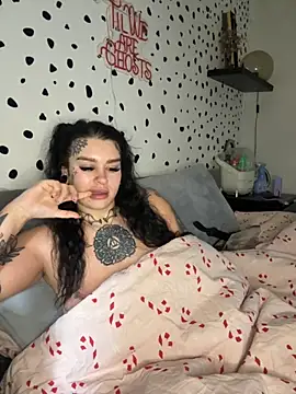 Snapshot of tempzzz12 chatting on 22, 11, 2025 tempzzz12 online show from 22, 11, 2025