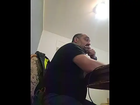 fuocovivo4 online show from 5, 3, 2026