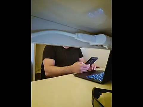 fuocovivo4 online show from 8, 3, 2026