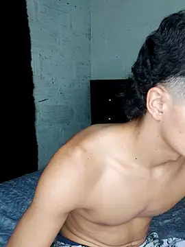 Snapshot of Young_Dominant_777 chatting on 24, 2, 2025 Young Dominant 777 online show from 24, 2, 2025