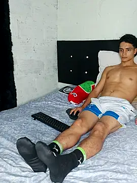 Snapshot of Young_Dominant_777 chatting on 26, 2, 2025 Young Dominant 777 online show from 26, 2, 2025