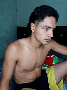 Snapshot of Young_Dominant_777 chatting on 28, 2, 2025 Young Dominant 777 online show from 28, 2, 2025