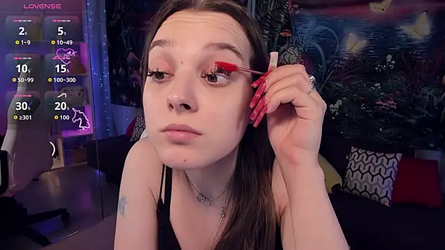 Snapshot of kaisajenner chatting on 5, 10, 2025 kaisajenner online show from 5, 10, 2025