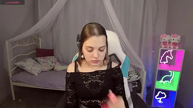 Snapshot of kaisajenner chatting on 19, 10, 2025 kaisajenner online show from 19, 10, 2025