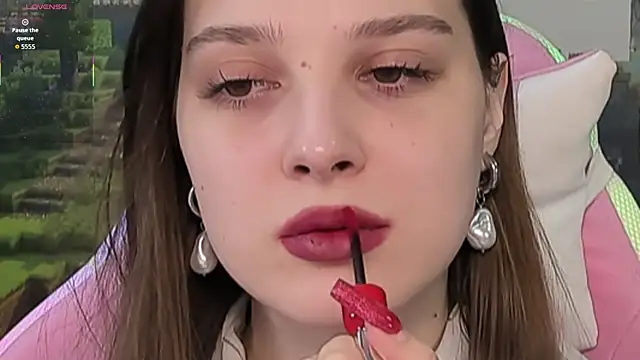 Snapshot of kaisajenner chatting on 21, 10, 2025 kaisajenner online show from 21, 10, 2025