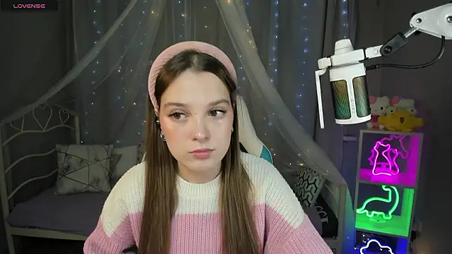 kaisajenner online show from 4, 2, 2026