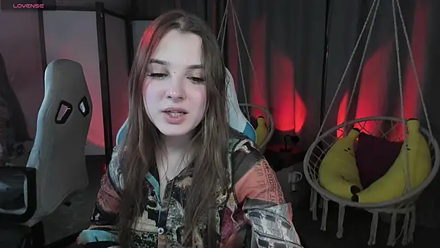 kaisajenner online show from 5, 4, 2026