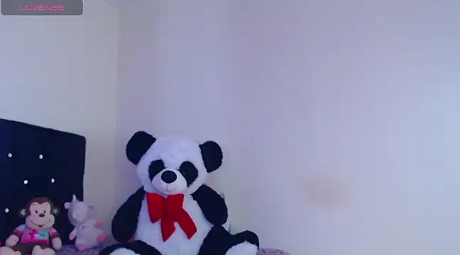 Snapshot of Lupitah_222 chatting on 19, 2, 2025 Lupitah 222 online show from 19, 2, 2025