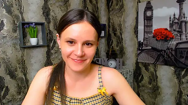 ValeriaHeart  online show from 5, 3, 2025