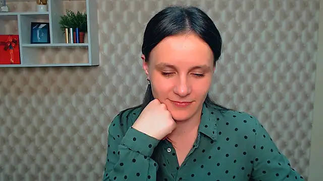 ValeriaHeart  online show from 21, 3, 2025