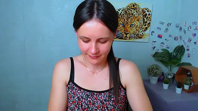 ValeriaHeart  online show from 8, 3, 2026