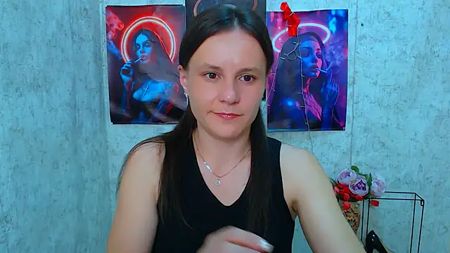 ValeriaHeart  online show from 10, 3, 2026