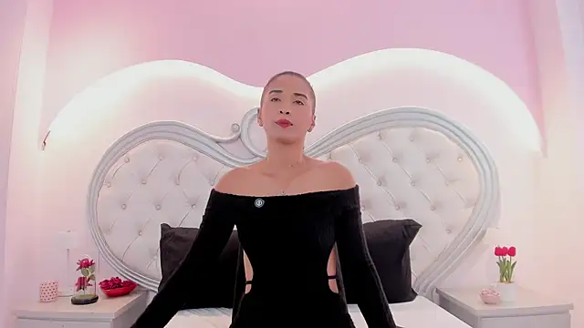 Keyla  Jones online show from 8, 7, 2026