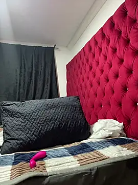 stefania brunnett online show from 5, 2, 2026