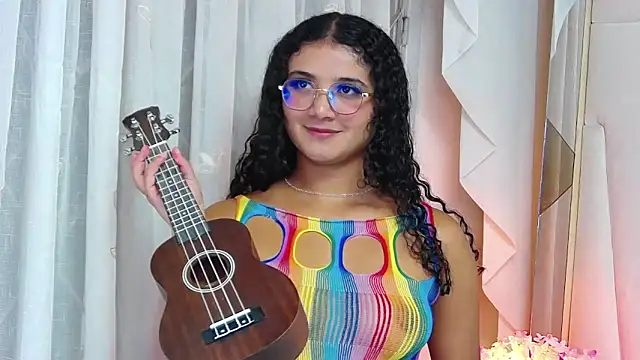 GinevraCarusso online show from 27, 9, 2025