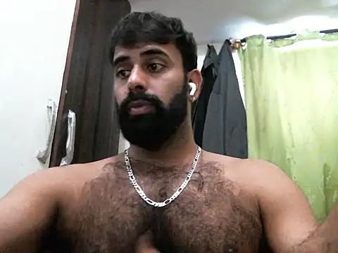 Snapshot of indianhairybull chatting on 3, 10, 2025 indianhairybull online show from 3, 10, 2025