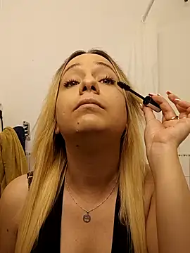 Mia RainX online show from 6, 4, 2026