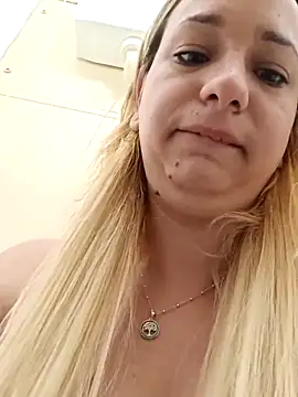 Mia RainX online show from 11, 4, 2026