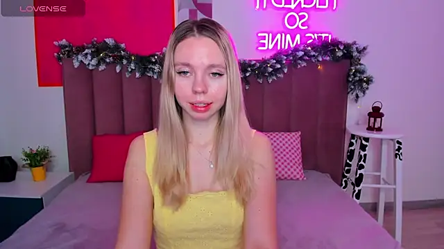 TessaAdorable online show from 20, 12, 2025