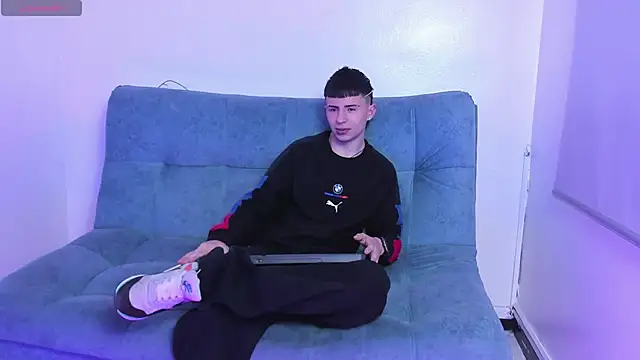 Snapshot of Stivarfox21 chatting on 5, 2, 2025 Stivarfox21 online show from 5, 2, 2025
